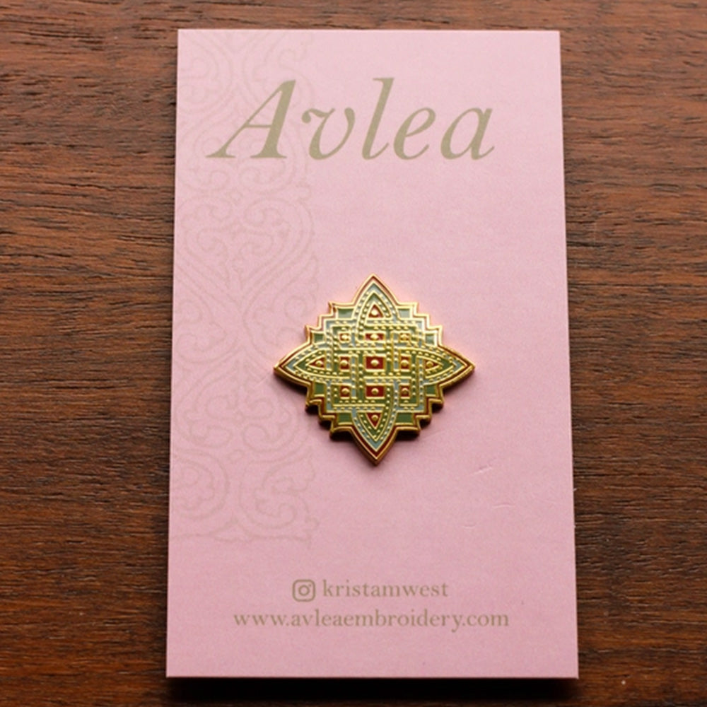 Byzantine Knotwork Enamel Needleminder or Pin by Avlea Folk Embroidery