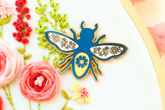 Sweet Bee Magnetic Needle Minder by Flamingo Toes